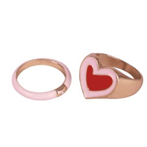 Set kinderringen – 2 stuks met een roze ring en een kinderring hartje met rood hartje, los naast elkaar op witte achtergrond.