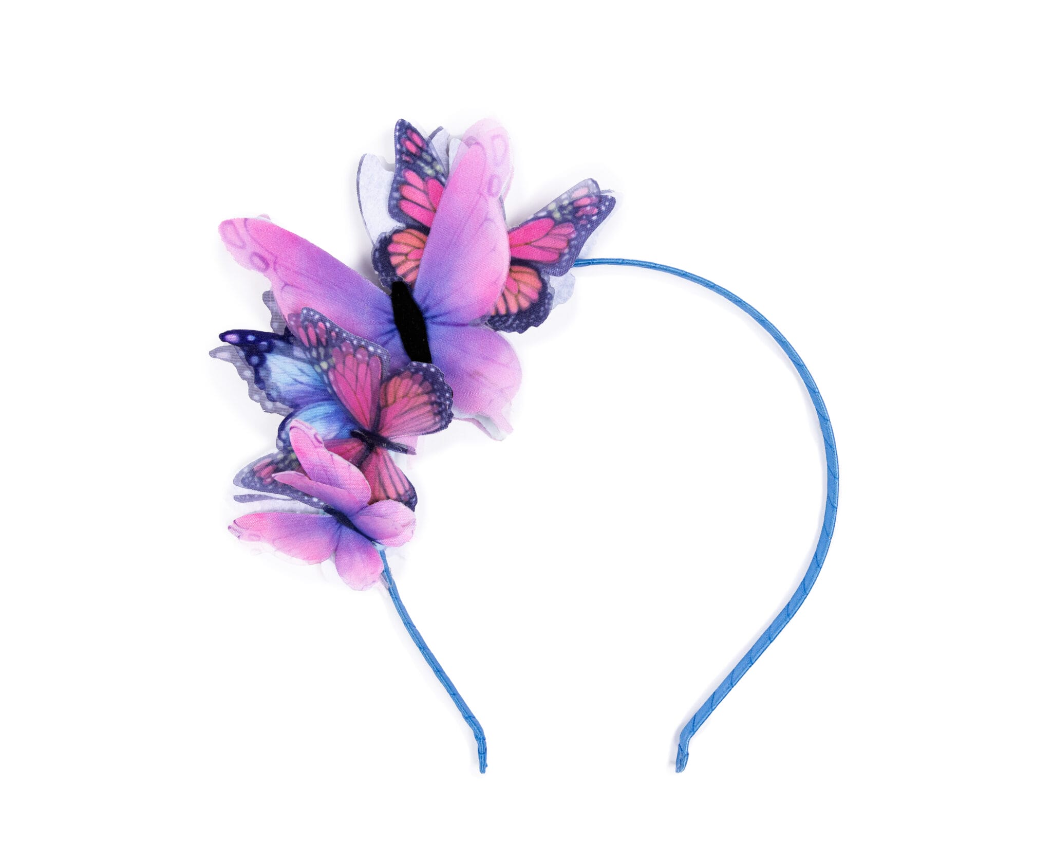 Vlinder haarband met roze en paarse vlinders en een blauwe metalen band, los afgebeeld op een witte achtergrond.