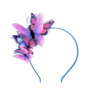 Vlinder haarband met roze en paarse vlinders en een blauwe metalen band, los afgebeeld op een witte achtergrond.