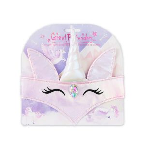 Lichtroze unicorn headband met witte hoorn, oortjes en kleurrijke eenhoornsteen op de verpakking van Great Pretenders