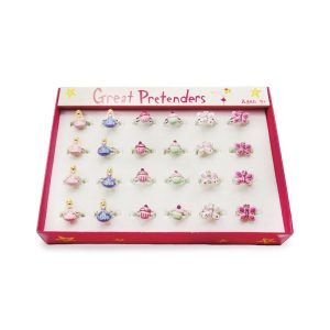 Displaydoos met een prinsessenring, cupcakeringen en vlinderringen in roze, paarse en groene uitvoeringen
