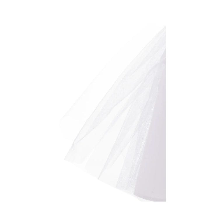 Detail van de witte tule lagen van een onderrok voor volume, met luchtige, doorschijnende stof