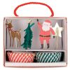 Meri Meri cupcake set met kerstvormpjes en versierde prikkers van een rendier, kerstboom, kerstman en ster