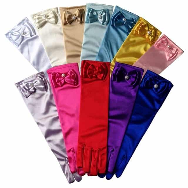 Prinsessenhandschoenen van satijn in diverse kleuren, met een strik en parel op de handrug