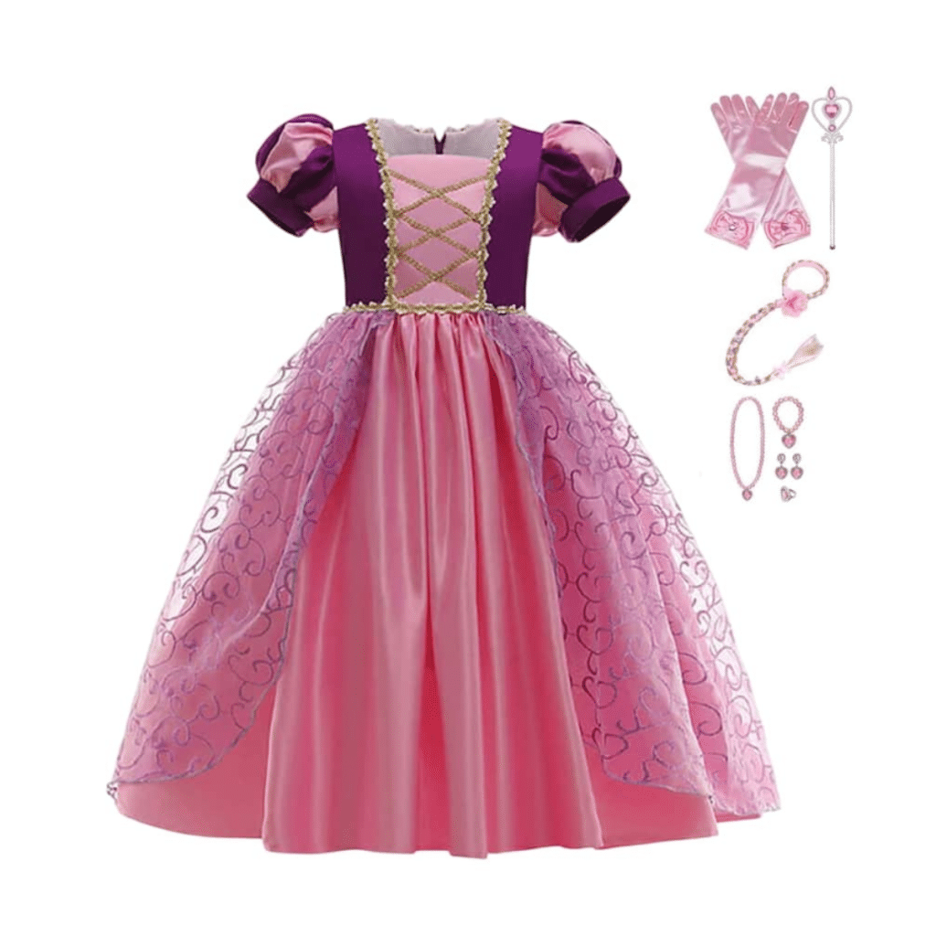 Roze-paarse Rapunzel jurk met gouden details, naast roze handschoenen, sieraden en een toverstaf uit de accessoireset