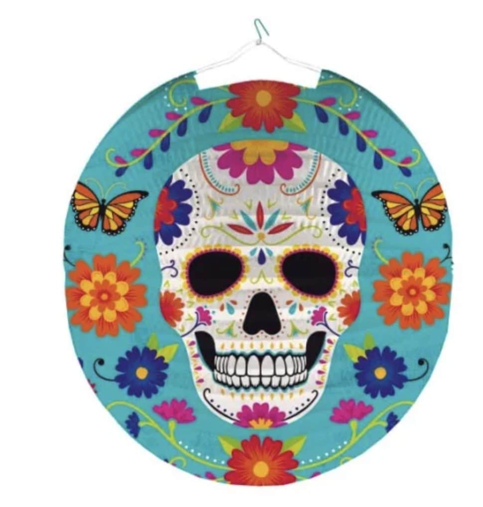 Javoli lantaarn met kleurrijk Day of the Dead-schedelmotief, bloemen en vlinders op turquoise papier