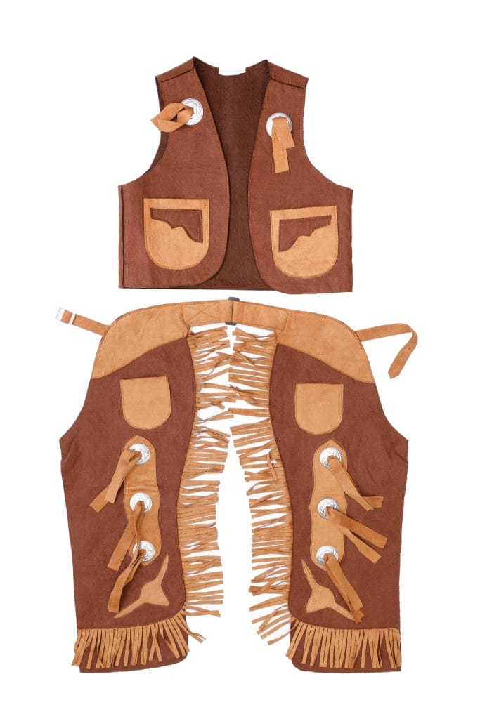Bruine cowboy verkleedkleren kind van Great Pretenders met vest en beenbeschermers met franjes, plat gelegd