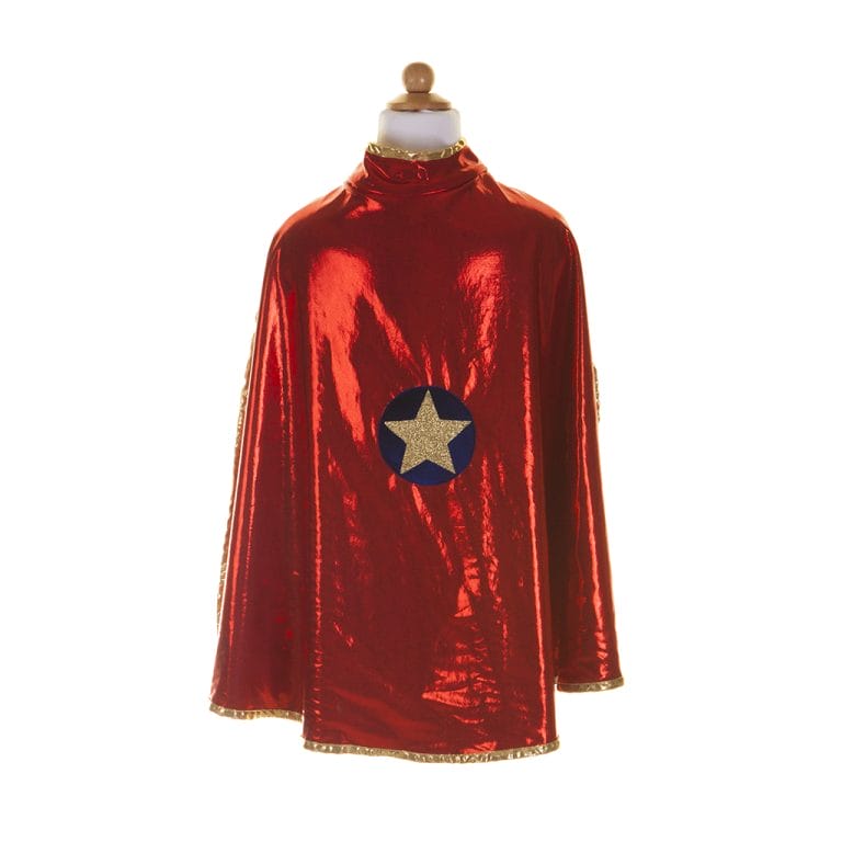 Rode Wonder cape voor kinderen, omgekeerde kant met blauwe cirkel en gouden glitterster, hangend op een paspop