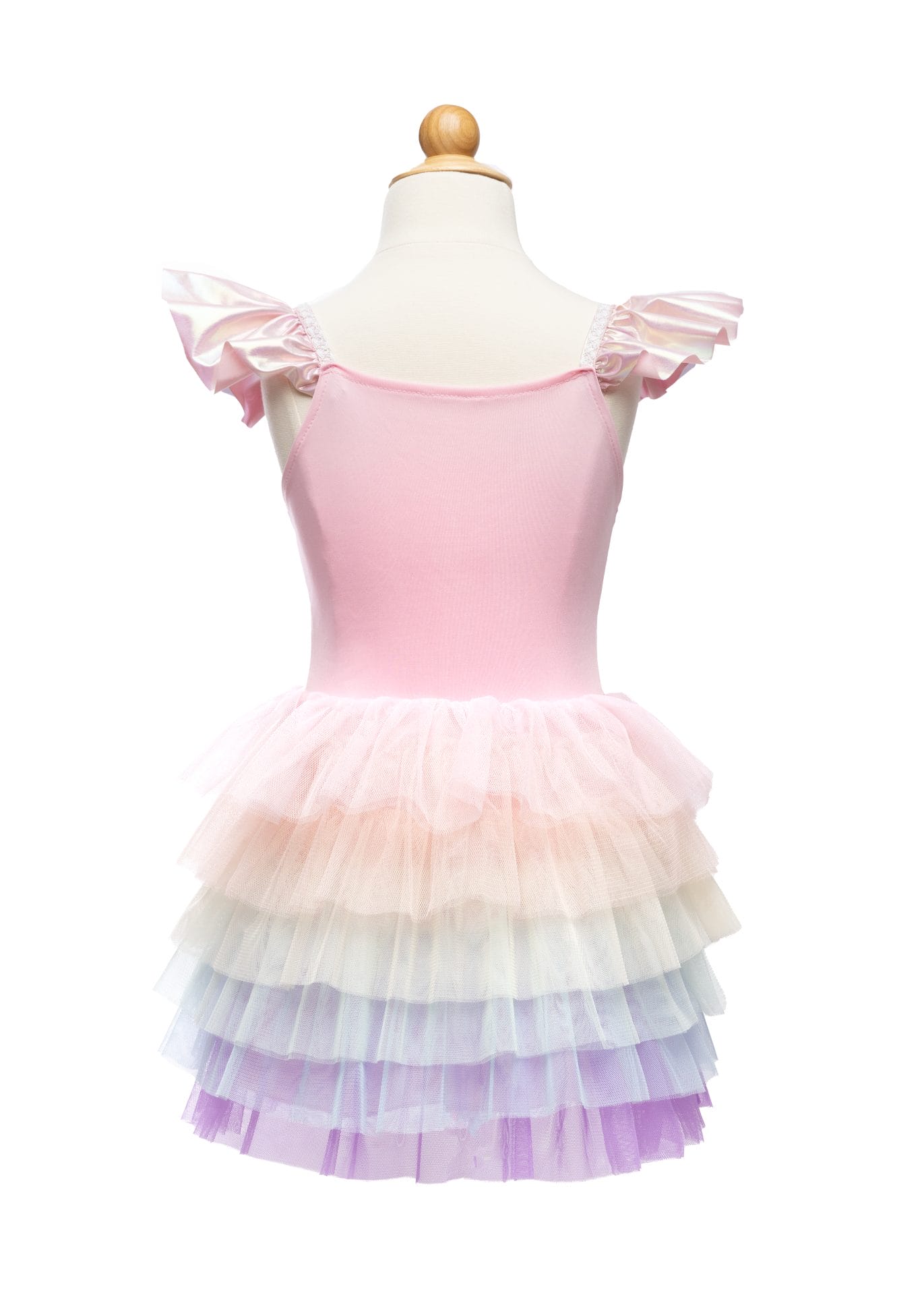 Roze regenboog tutu verkleedjurk op een paspop, met glanzende schouderflappen en lagen tule in pastelkleuren