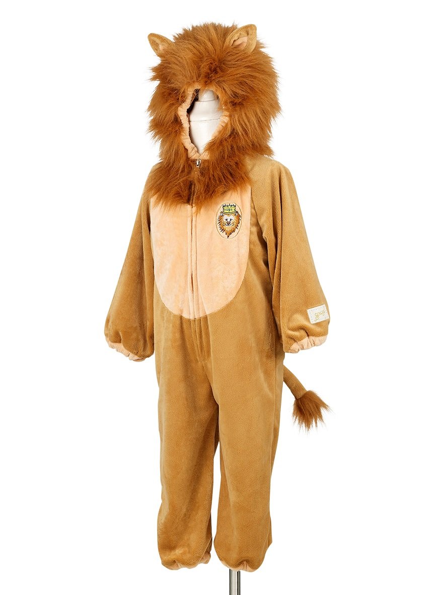 Bruine onesie leeuw met pluizige manen, oortjes, ritssluiting, lichte buik en lange staart op een paspop.
