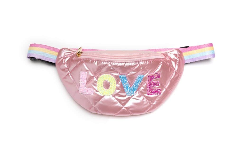 Roze Unicorn meisjes tas met regenboogband, rits en glanzende LOVE-versiering.